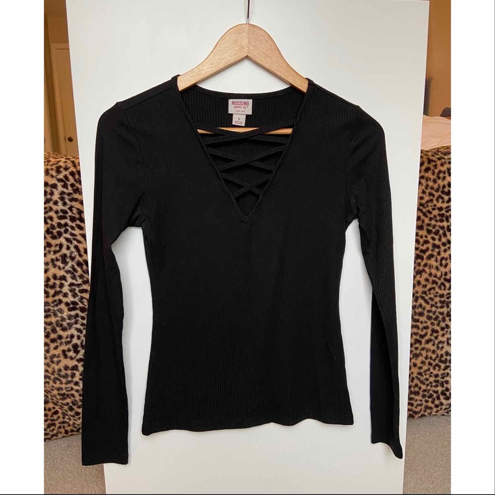 Black long sleeve v neck with criss cross front